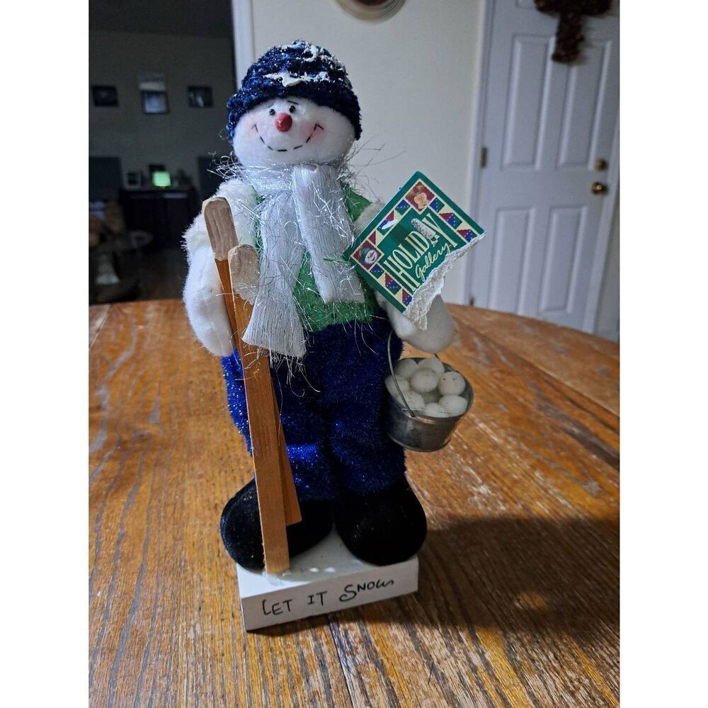 Vintage Prime Line Holiday Gallery Christmas Winter Snowman Let It Snow Figurine